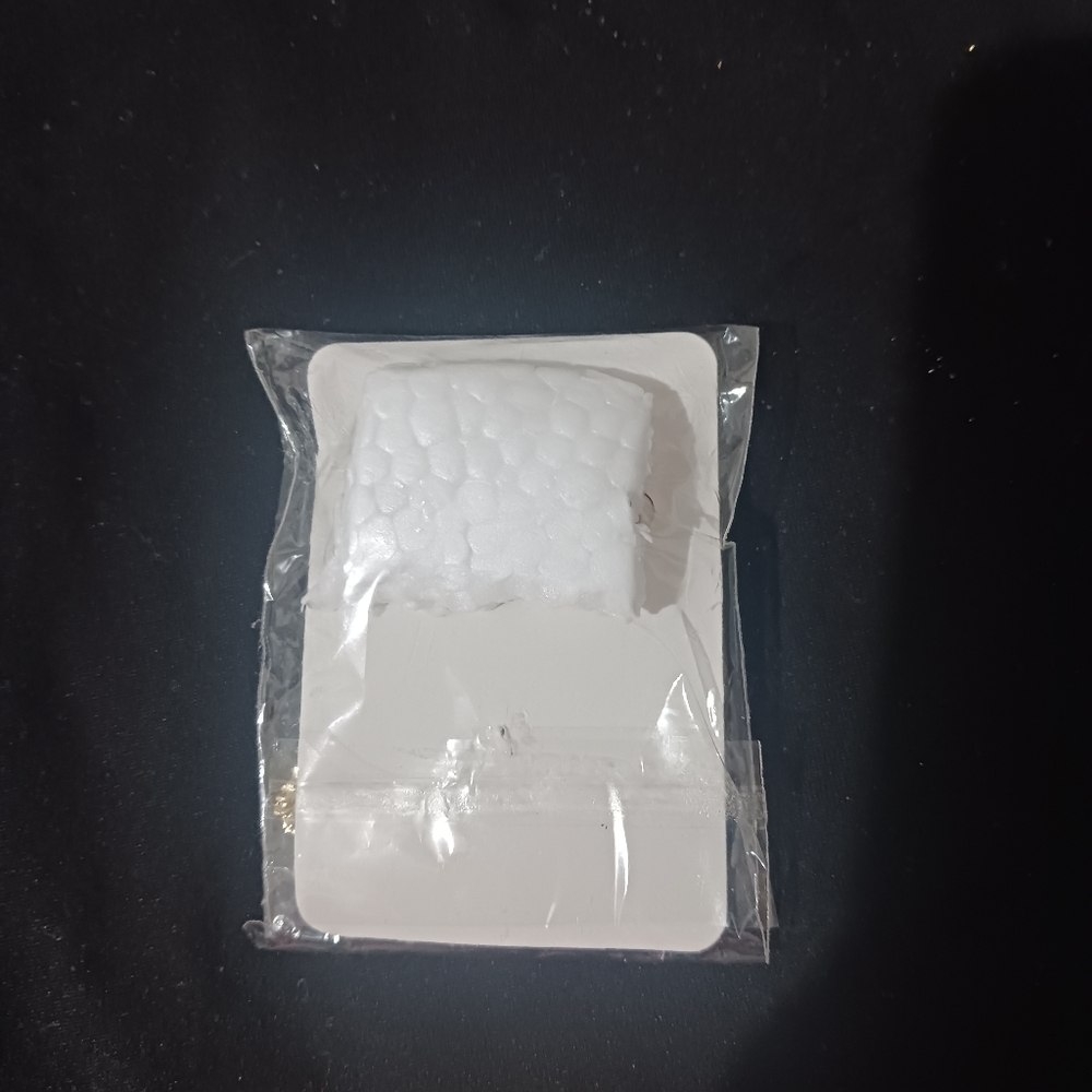 NEW Women fashion mini gold earrings - Picture 5 of 5